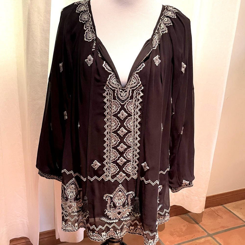 Beaded long sleeve tunic